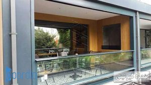 پنجره گیوتینی